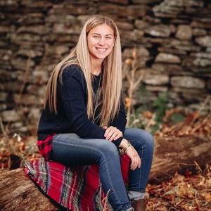 Meet your Posher, Hannah